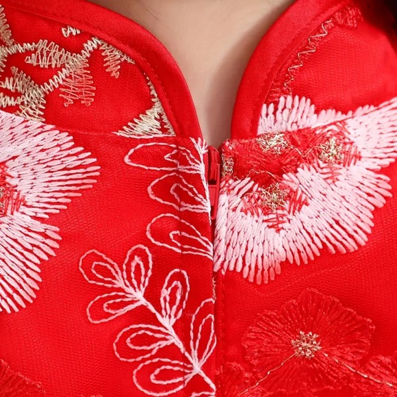 Elegant Red Floral Kids Costume - Picture 4 of 6